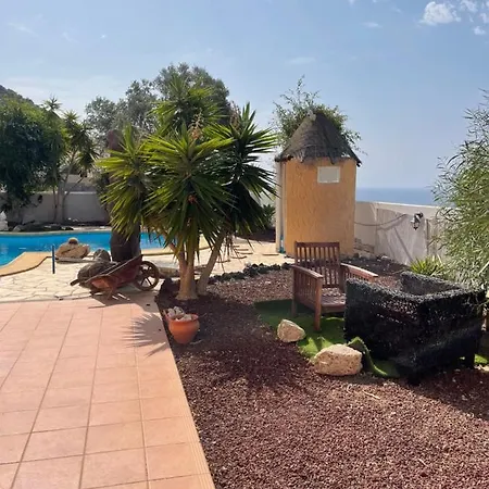 Villa Mirea Дом отдыха *